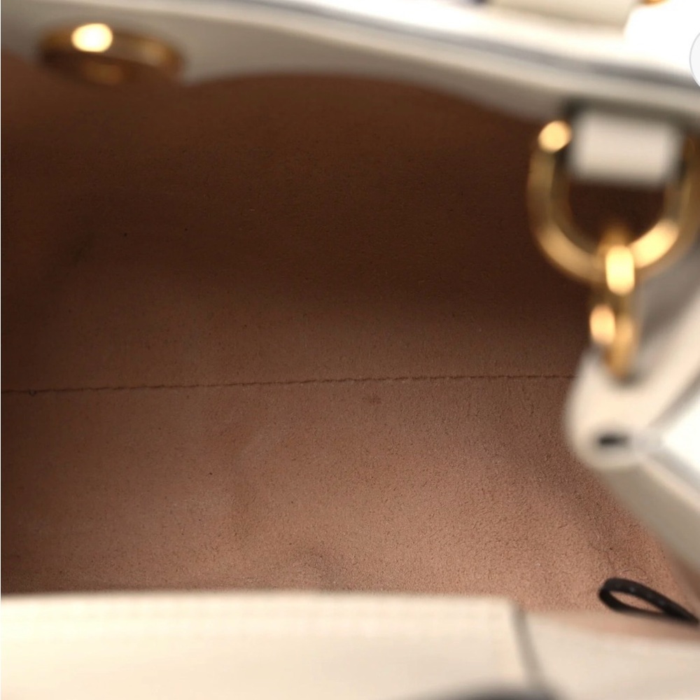 Gucci Beige Tote with Bamboo Handle - Picture 3 of 4